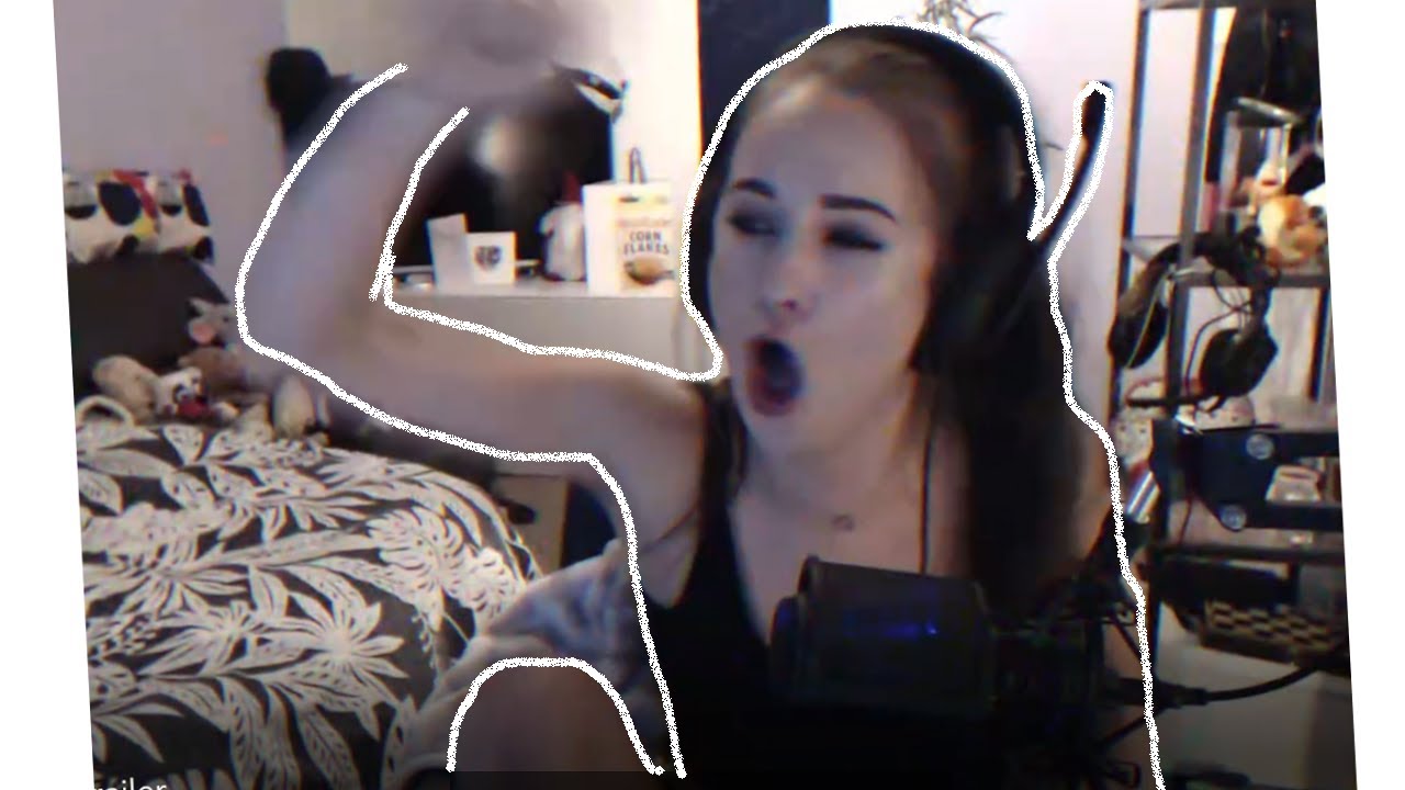 Crazy Twitch Streamer: Kiiika [HEADSET WARNING]