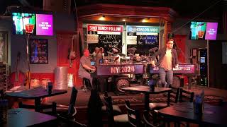 Dueling Pianos at Howl at the Moon in Orlando