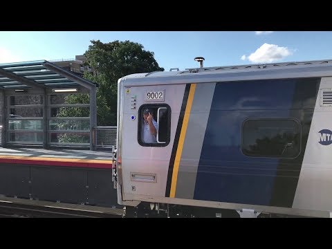 MTA Long Island Rail Road [LIRR] Conductor Gets Mad And Flips Me Off For Filming Trains (9/13/19)