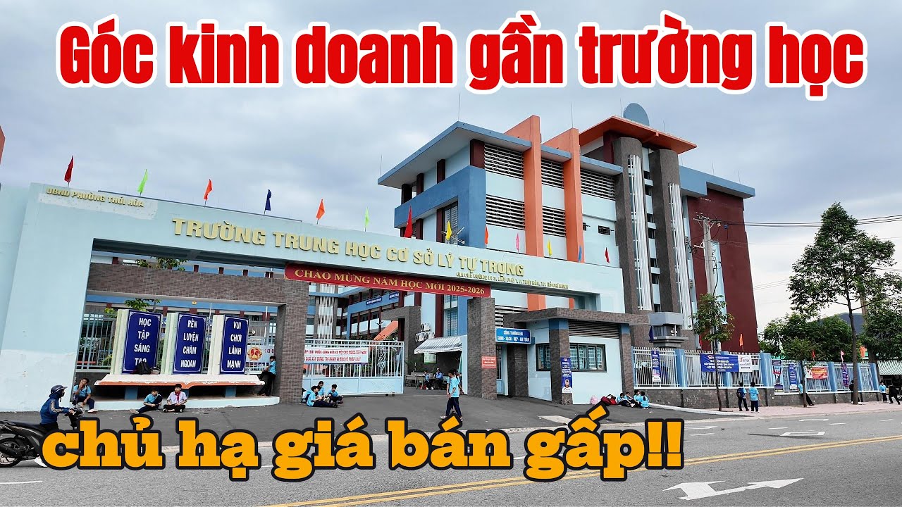 Góc Kinh Doanh Trục Chính, 6 Kiot + Nhà Thuê – Dòng Tiền 23 Triệu - lô góc dòng tiền Bình Dương