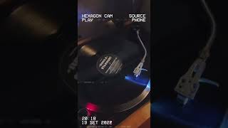 Playing a classic vinyl 🎶 #housemusic