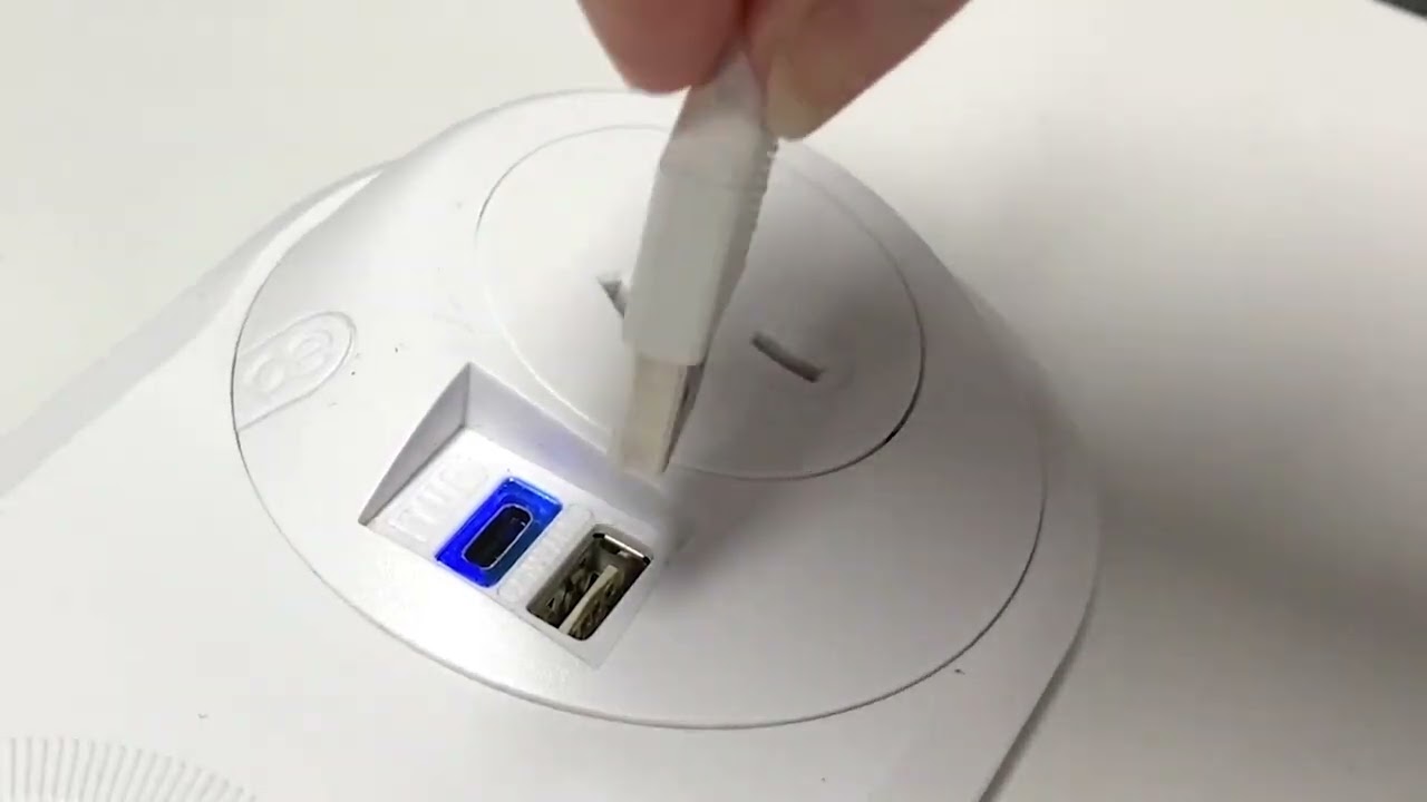 Reversible Type A port Unique to OE