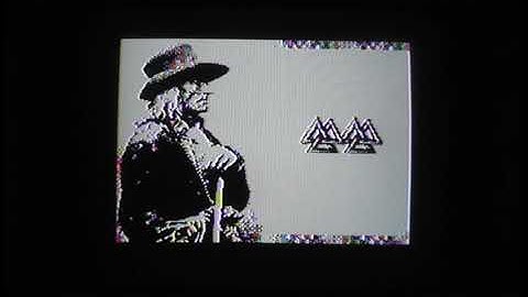 Real ZX Toastrack 128k + RF to CRT TV + DivMMC: "KivideMaa" Demo (2012)