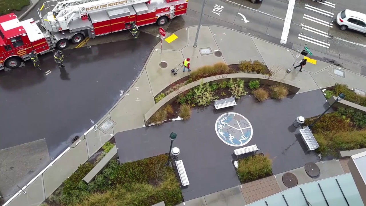 Seattle Explosion West Seattle Electical explosion aftermath - YouTube
