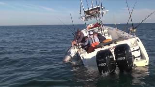 Fishing Stickbaits for Late-Fall Bluefin Tuna off Cape Cod | S12 E11