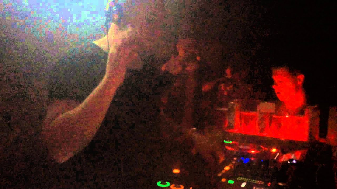 SEFF @ The Cut Newcastle (17/4/15) [6]