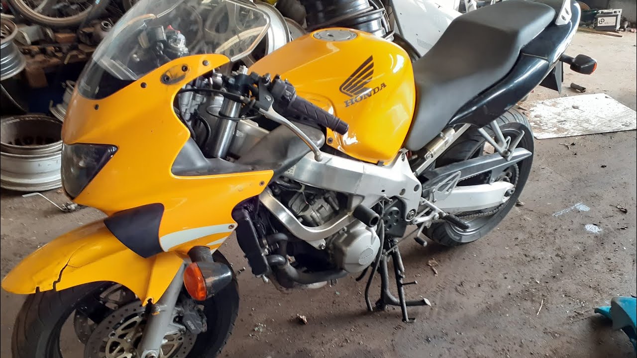 CBR 600 F4 طريقه تركيب المحرك بلتفصيل اخوكم كابتن دانا