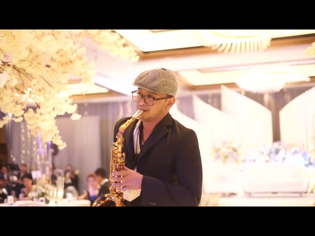 Nothing's Gonna Change My Love For You Live Saxophone Performance by Christian Ama u0026 The Music Boys class=