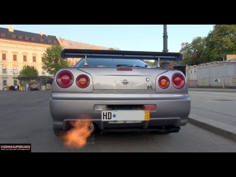 Nissan Skyline R34 GT-R CRAZY Ride Revs, FLAMES!!!!