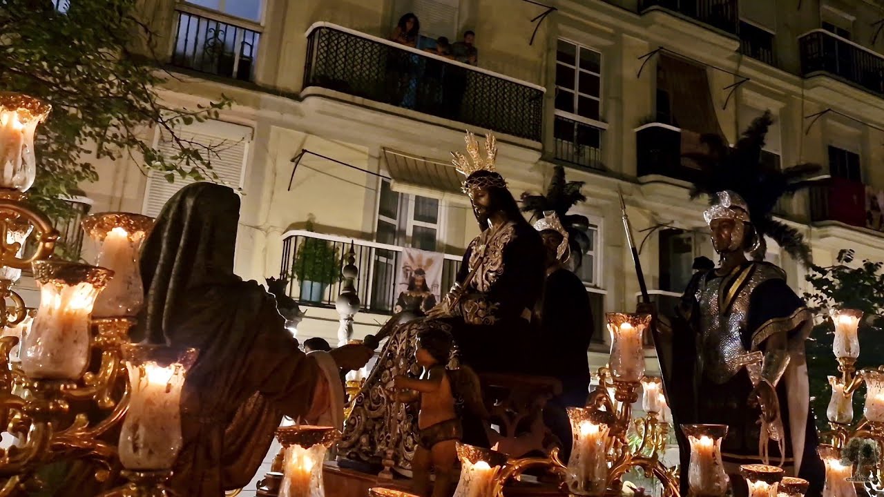 El Misterio de las Cigarreras por Plocia - Magna de Cádiz