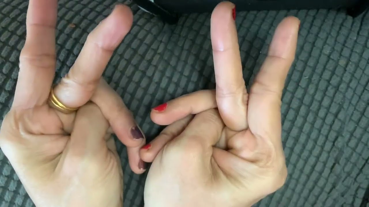 Lakshmi mudra for huge amount of money and prosperity