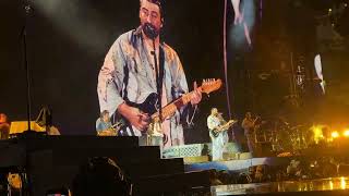 SHE CALLS ME BACK: Noah Kahan LIVE from Fenway Park 7/7/26 With Gigi Perez [From the Pit]