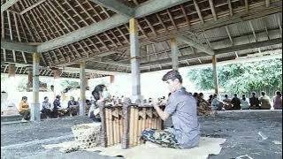 Musik Gender dalam mengiringi Upacara Ngaben @Wayan Mudrawan