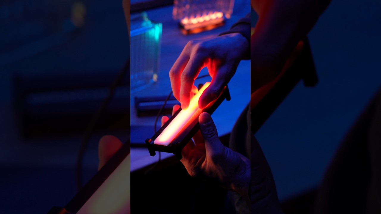 Glass block lamp LARPEN for 100€.- RGB🌈 - Power from type-c -  Stand made aluminum - Made in UA 🩵💛