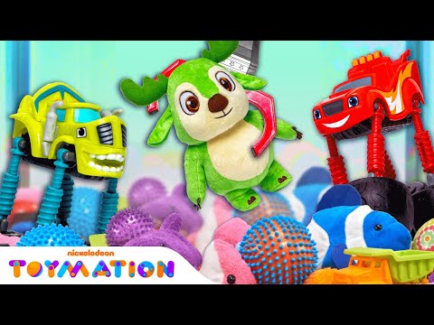 Claw Machine Surprise #6 w/ Blaze, Loud House, & Deer Squad Toys! | Toymation