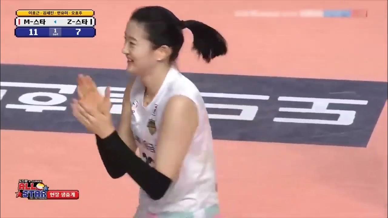 This Korean volleyball player, Lee Dae Hyeon has the sporting skills and dancing grace. 🥰 YouTube