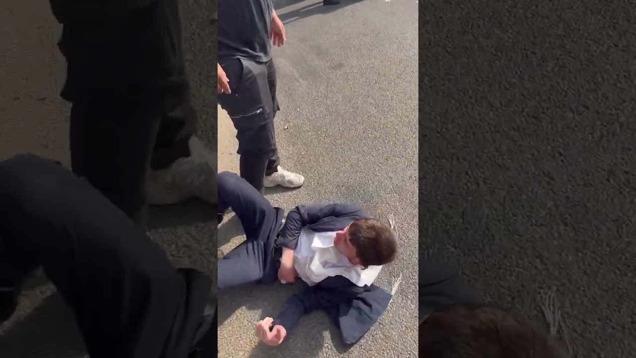 Haredi Extremist Protesters Dragged Off Highway 4 After Blocking Traffic - Wed June 17