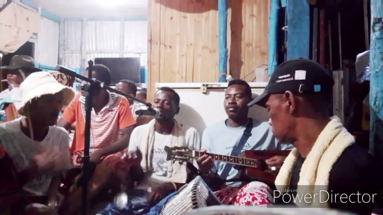 ANTSA NY DADILAHY Bota Sy NINIMOANA