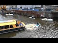 Boating in amsterdam gestuntel op de prinsengracht  10052024