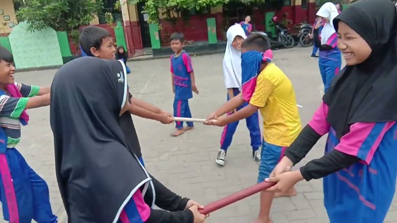 AIYA SUSANTI DI BUGEL 4