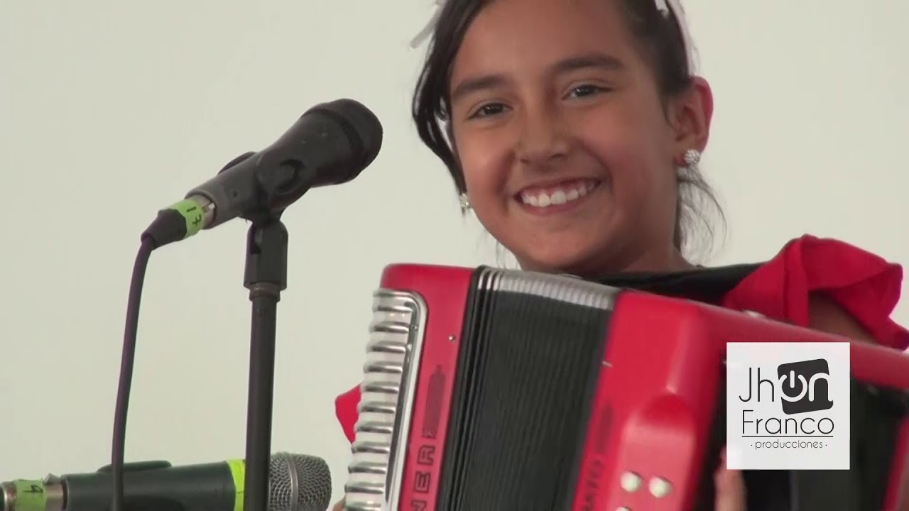 Isabel Sofia Picón Sorprende a La Ministra de Cultura