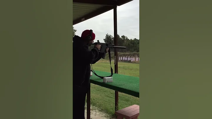Fun shooting kriss vector