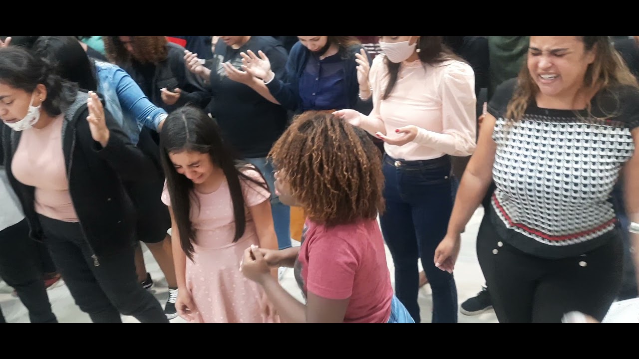 Kellen Byanca/ batizada com Espírito Santo !