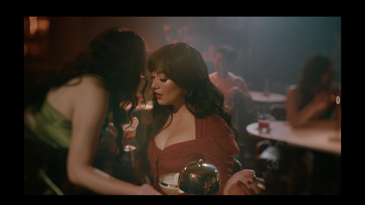 Ouida - Everybody's Girl (Official Video)