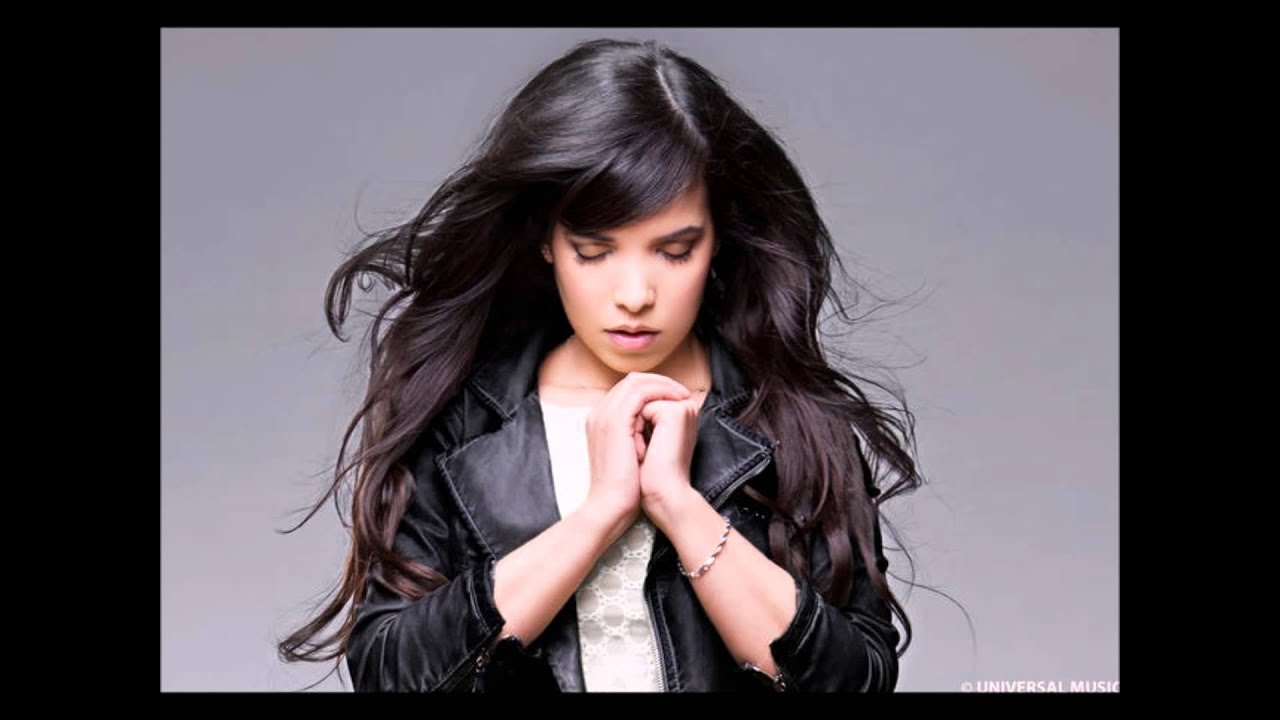 Индила ainsi la vida. Индила певица. Indila исполнительница. Индила derniere Danse. Indila 2022.