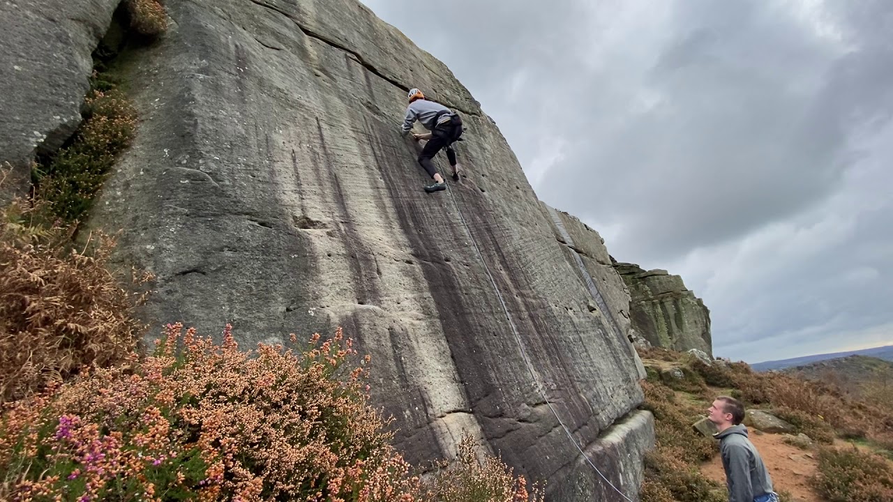 Kayak E1 5b at Curbar