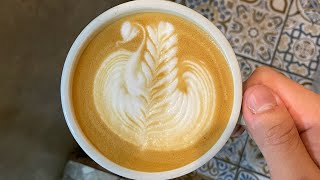 Latteart how to pour Swan ? | #shorttutorial #cafe #latteart #coffee #barista #asmr