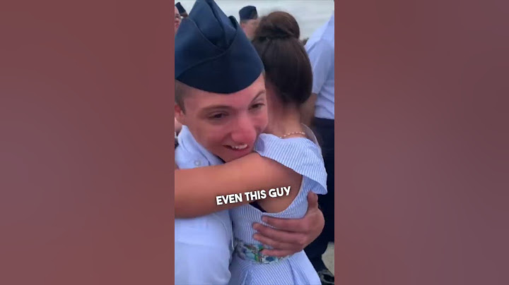 Little girl runs to her brother in the U.S. Air Force ❤️