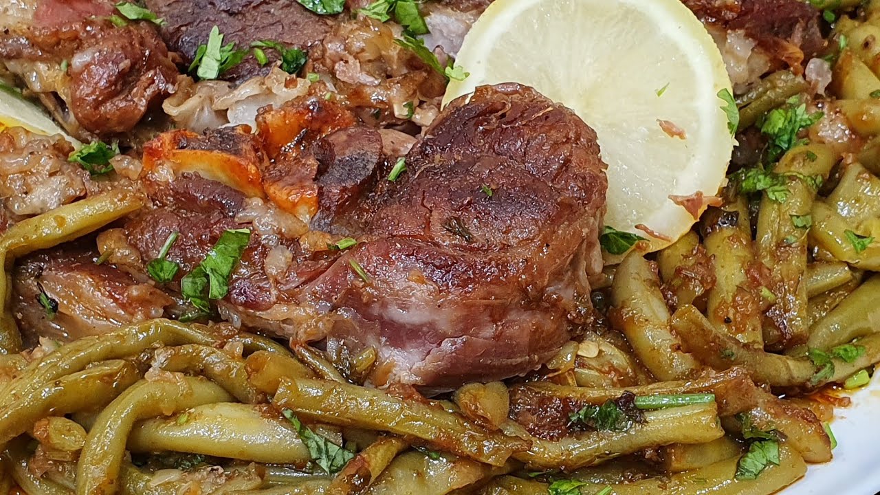 2 في1 لحم محمر في الكوكوت بدون ولا قطرة ماء ولا زيت ولا زبدة مع لوبيا في الكوكوت تشهي   😋