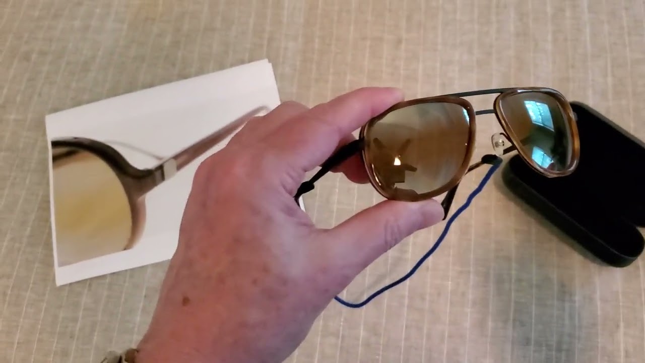 How to Dress Like Magnum, P.I. - the Vuarnet 374 Brownlynx sunglasses