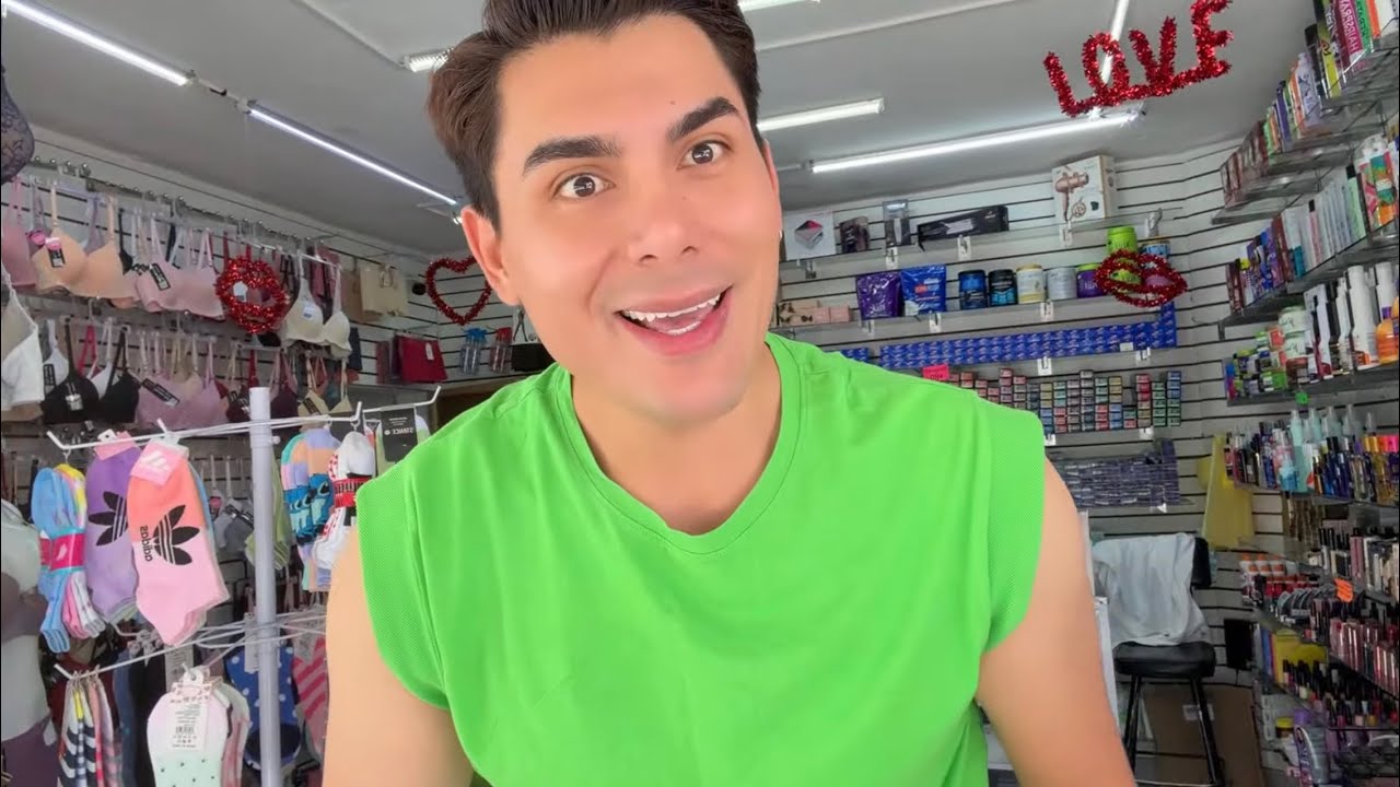 Abriendo el local beuty by Evelin a las 9:55 am 