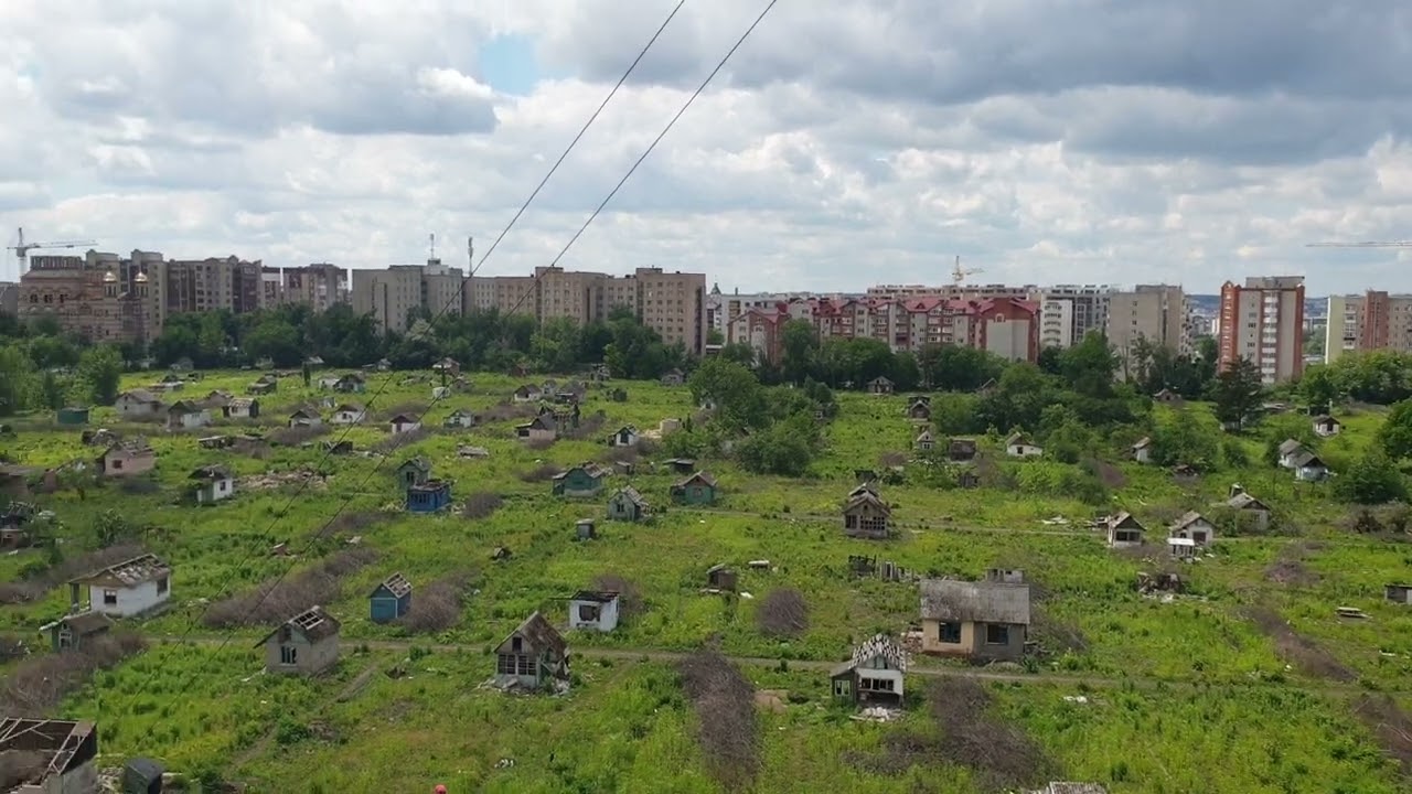 air alarm. the Russians are attacking Ukraine again with missiles.