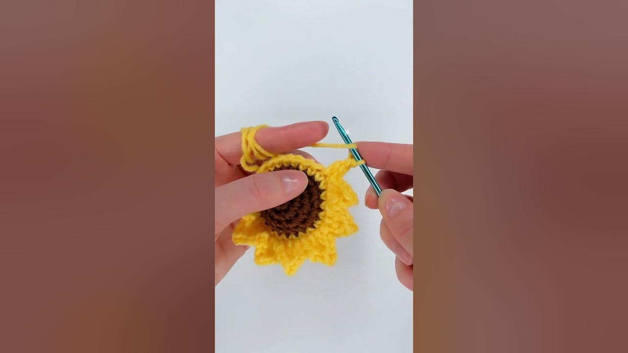 🌻 Very Easy Crochet Sunflower 🌻 #crochet #easycrochet #sunflower