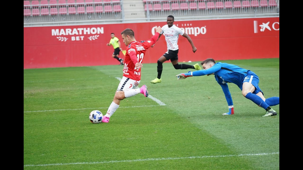 Jesus Carrillo Jugador CD Castellon cedido en el Real Murcia.