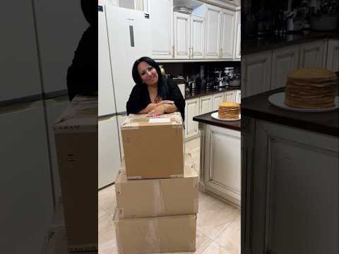 Пришёл наш новогодний 🎁 !Кто угадает что? Ваши предположения пишите в комментариях🤗