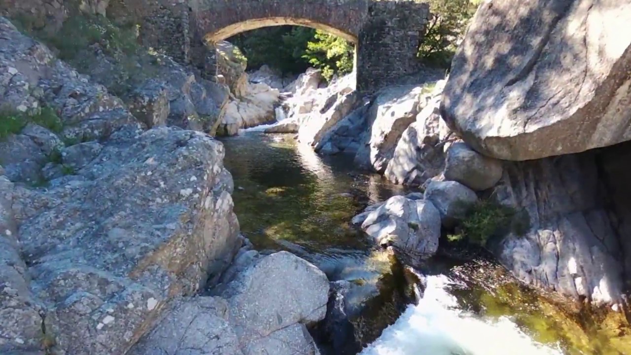 LOZERE VIALAS DRONE BEBOP 2