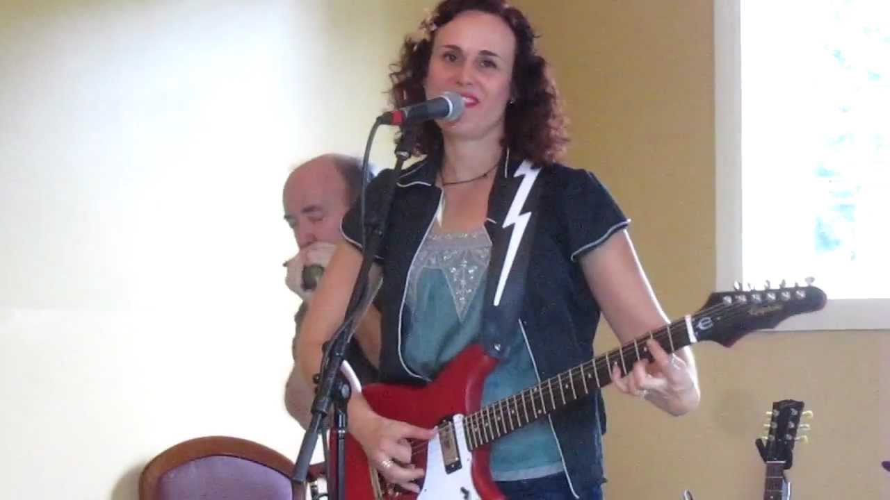 Erin Harpe - Stop and Listen Blues - Georgetown Concert on the Common - MVI 2934