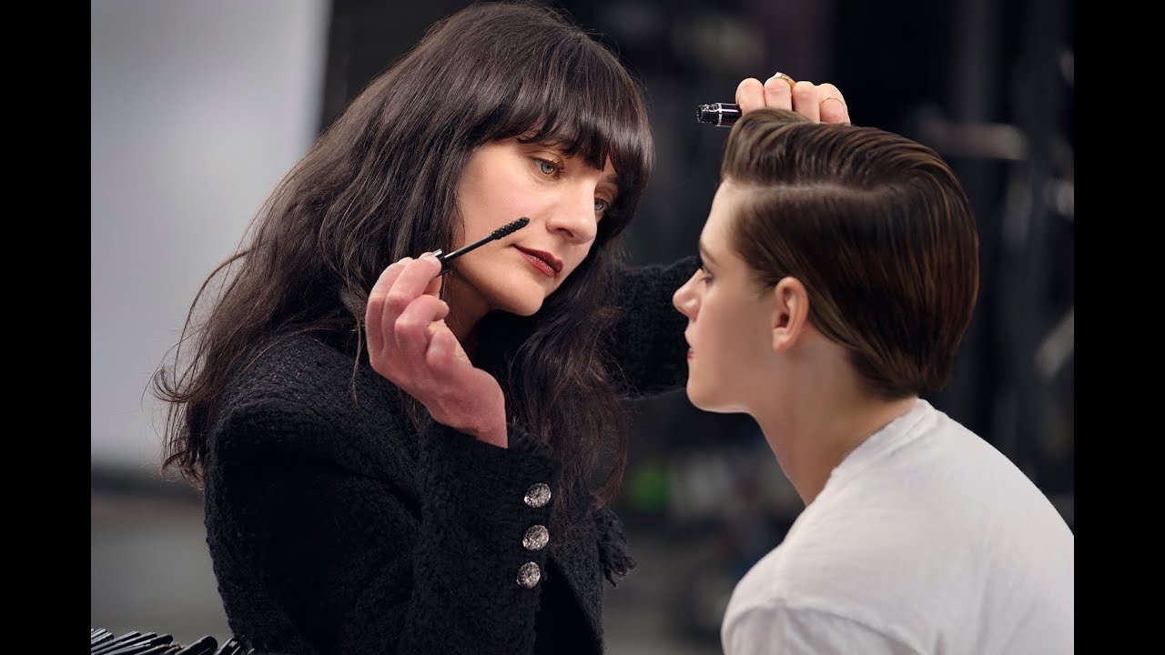 Clair-Obscur กับ Kristen Stewart – สอนแต่งหน้า CHANEL