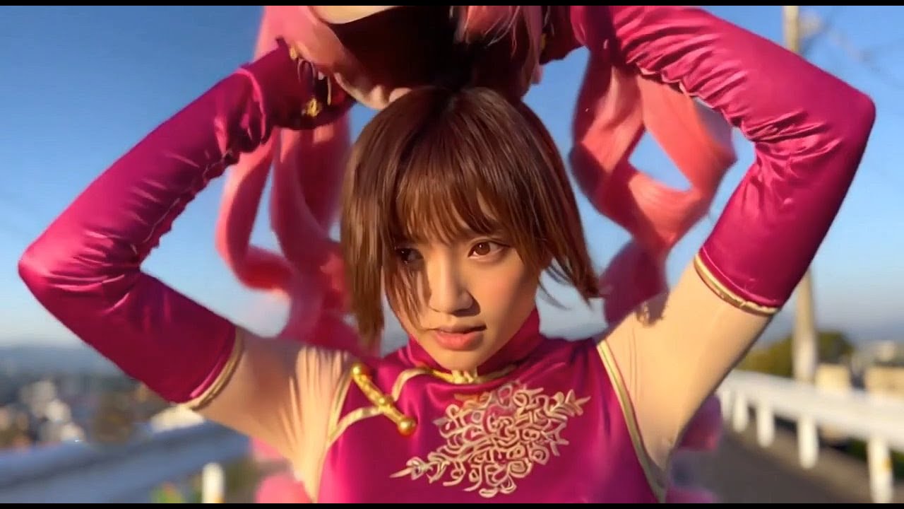 着ぐるみで坂を全力ダッシュ【AI Kigurumi】