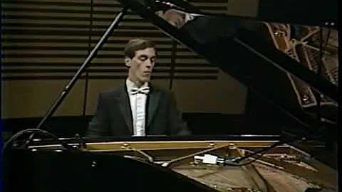 Valses Nobles et Sentimentales - Ravel (Gregory Al...