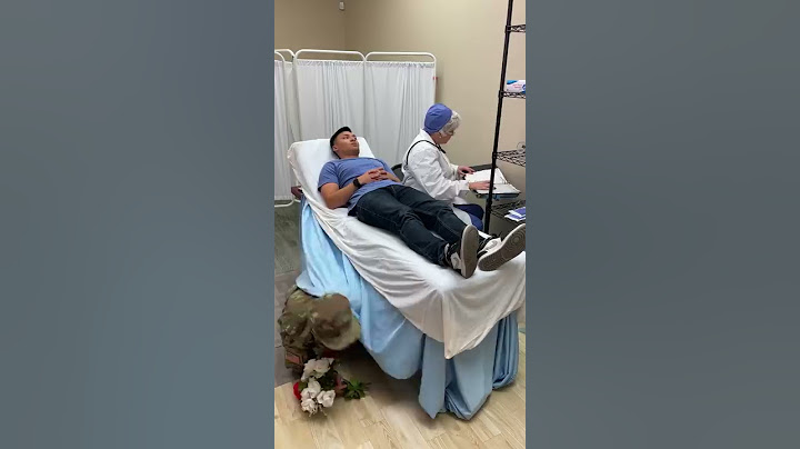 Military son surprised his Mom at work!🥲❤️ #Shorts