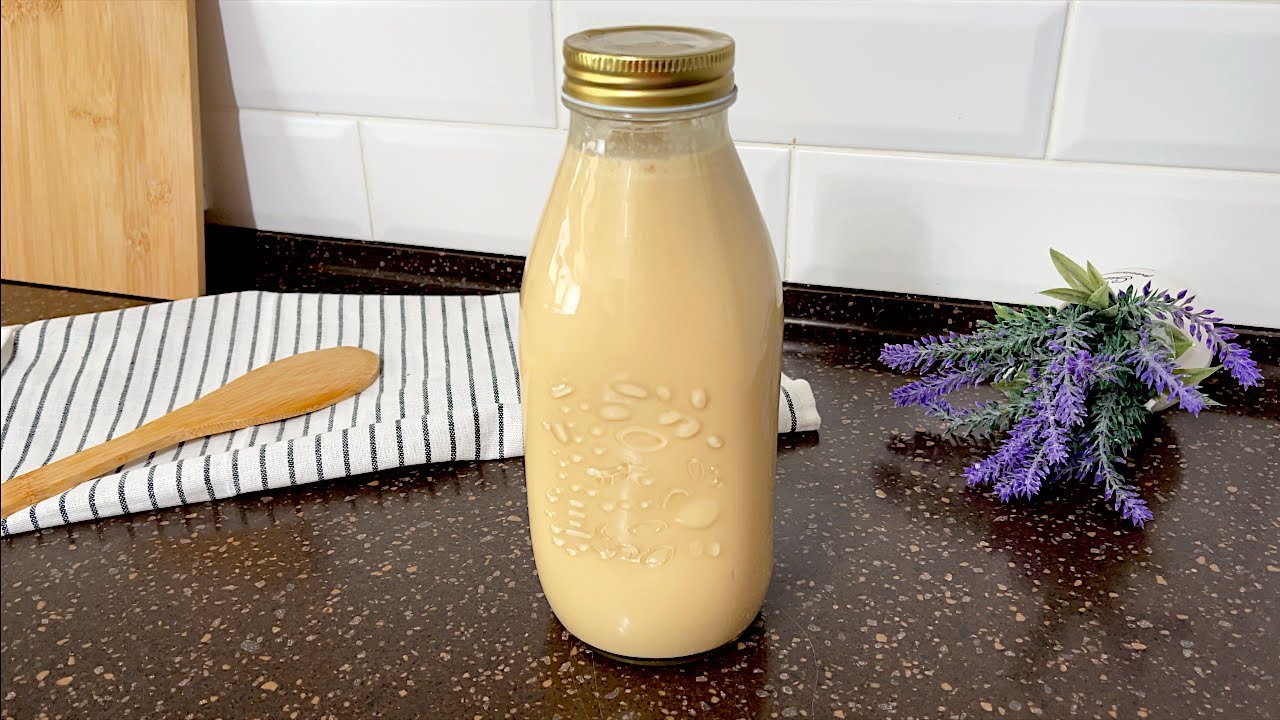 Wie man fermentierte gebackene Milch zu Hause kocht. Nur 2 Zutaten ...