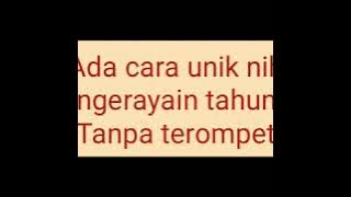 bebek terompet tahun baru lucu