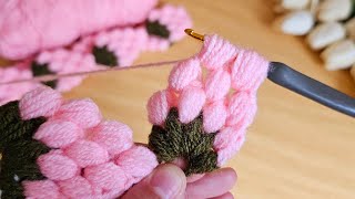 muy hermoso  how to make a crochet strawbery bandana with a very easy method/ fresa de ganchillo