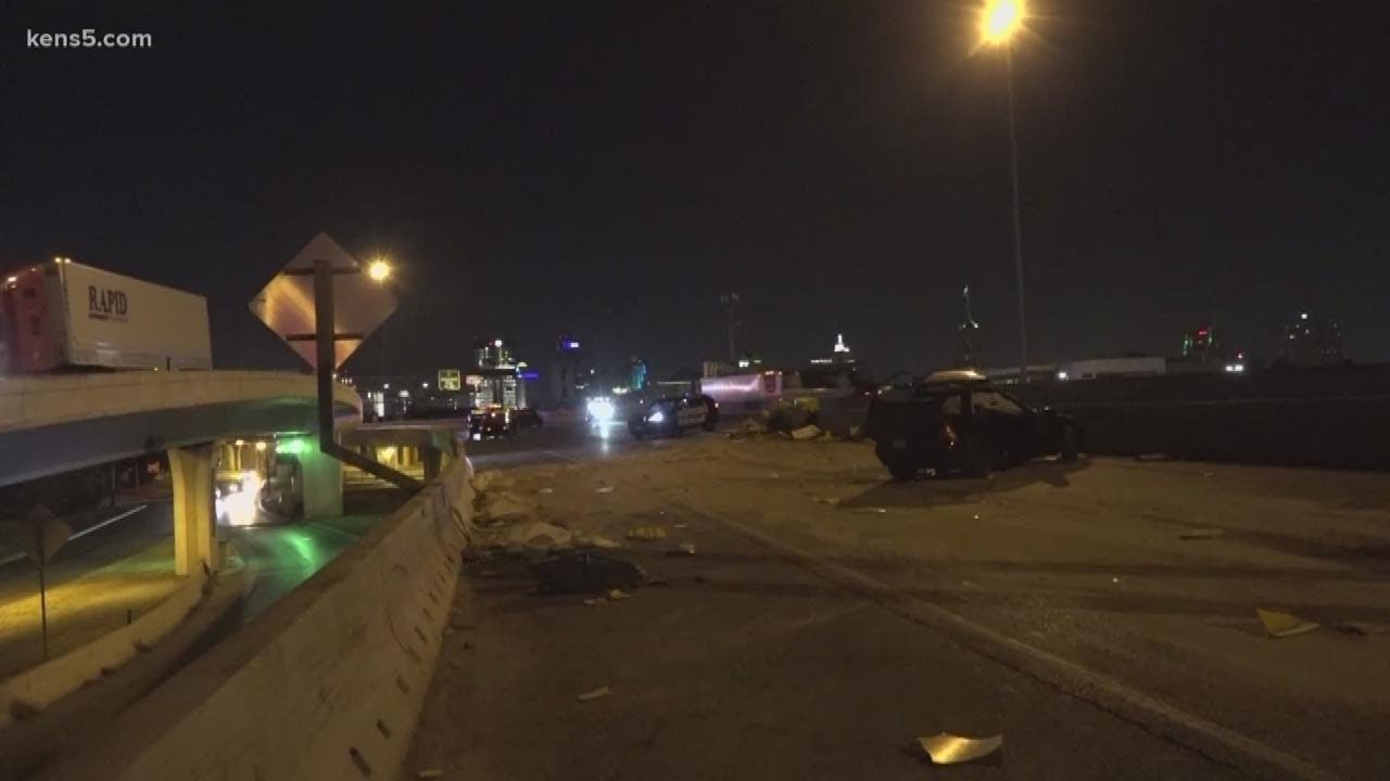 Suspected drunk driver crashes into median - YouTube
