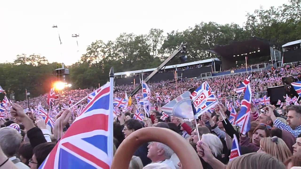 Queen's Jubilee Concert in HD.mov
